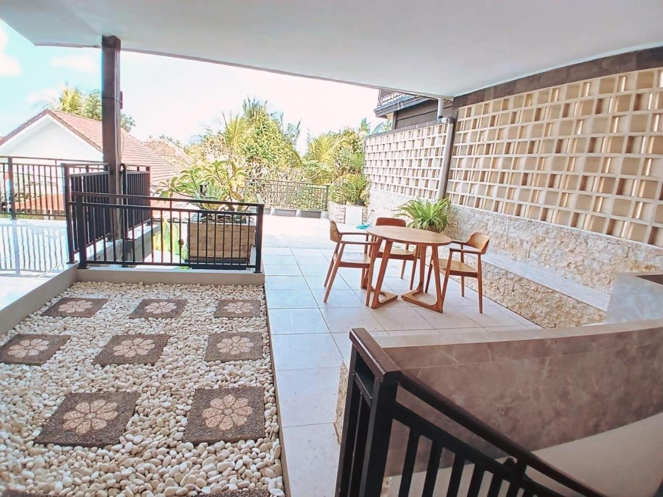 Euro House At Countryside